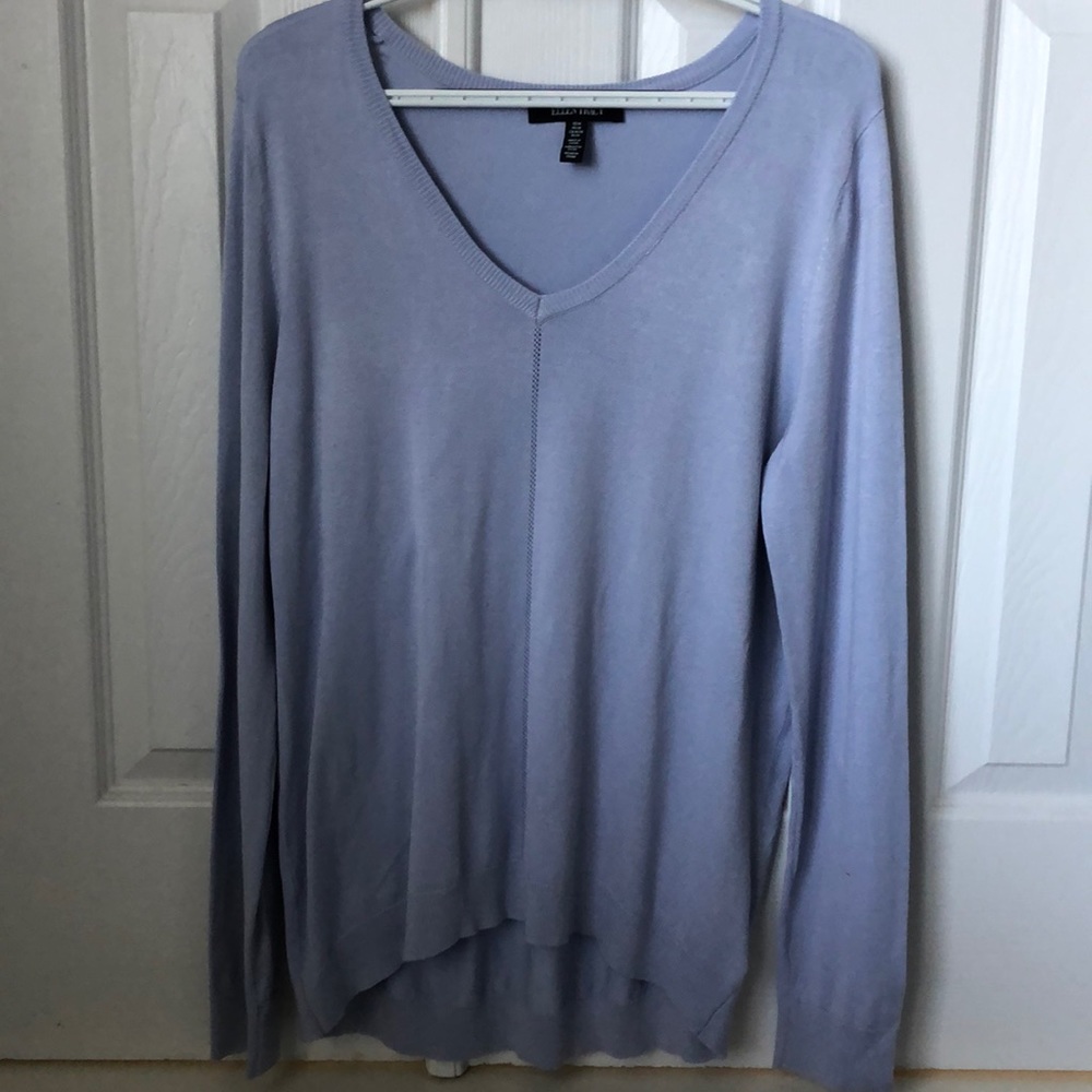 Ellen Tracy V-Neck Light Blue Sweater - Size M